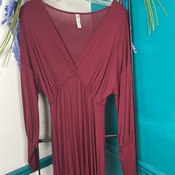 24/7 Comfort Apparel Formal
Long Sleeve Maxi burgundy - Picture 4 of 6